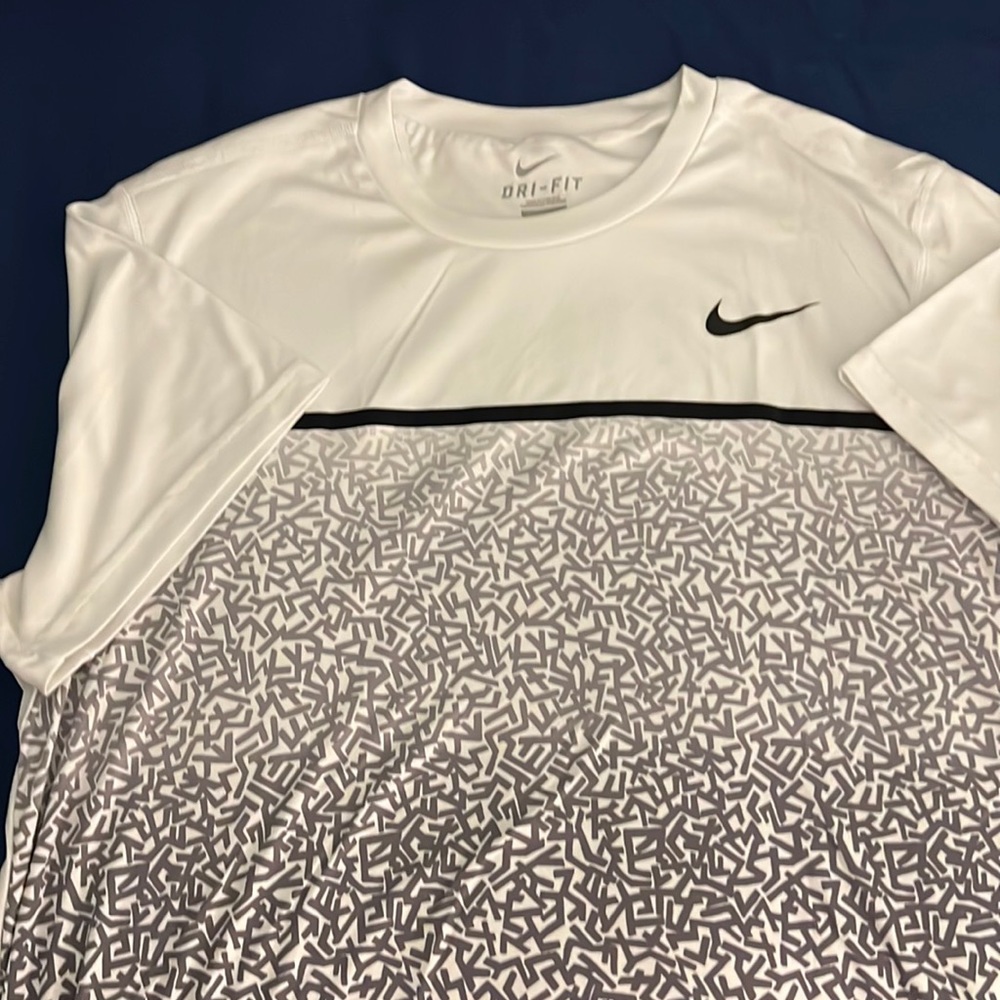 Nike Tennis Shirt Size XL